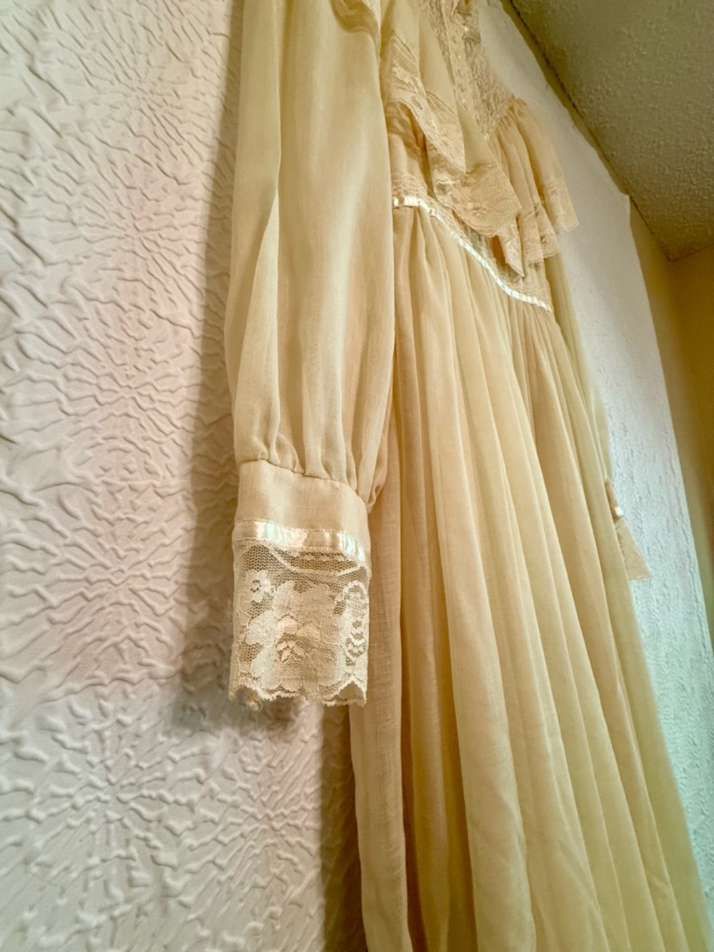 Gunne Sax Vintage Lace Trim Maxi Wedding Dress - Picture 4 of 16